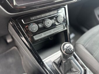 VW TOUTAN 1.6 TDI 85 KW HIGHLINE 7 MÍST 2019 - 17