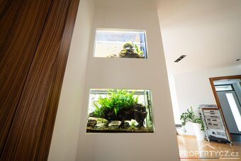 Dvougenerační dům Žďárská 750 s wellness a 2 garážemi - 17