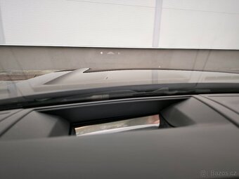 VW Touareg 3,0TDi 4x4 VZDUCH,  KŮŽE, Tažné , r.v.12/2020 DPH - 17