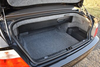 BMW e46 330i CABRIO,MANUÁL,BEZ KOROZE,NOVÁ STŘECHA,SERVIS - 17