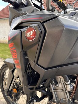 Honda CRF 1100 Africa Twin / 1.majitel / ČR - 17