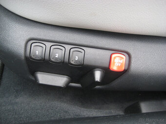 ŠKODA SUPERB 2.5 TDi 120 KW LAURIN/KLEMENT - 17