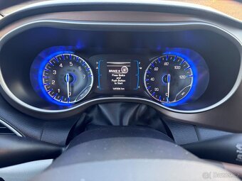 Chrysler Pacifica 3,6 RU 8 míst Kůže 2017 - 17