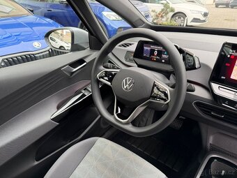 VW ID.3Pure electric 110kW 17tkm FULL LED - záruka Autodraft - 17