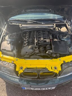 Bmw e46 325i M54b25 141kw - 17