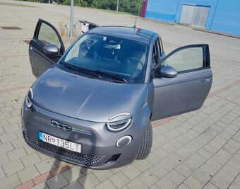 FIAT 500e Dolcevita 3+1 by Boccelli (87kw/42kWh) - 17