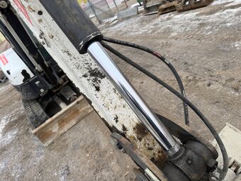 Bobcat E35 Bagr pásový - 17