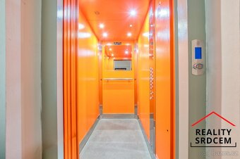 Pronájem bytu 1+1 (2+kk), 51,5 m2, šatna + 2 lodžie, ul. A.P - 17