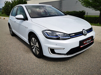 VW e-Golf 36kw, TEPELNÉ ČERPADLO, Super výbava - 17