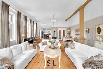 Velkorysý byt 3+1 s terasou, krbem a atmosférou elegance – p - 17