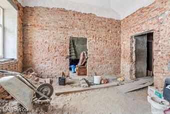 Prodej vícegeneračního domu 452 m², Osek, ev.č. 00938 - 17