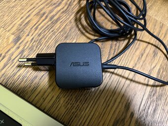 Notebook Asus Windows 11 256G SSD za symbolickou cenu - 17