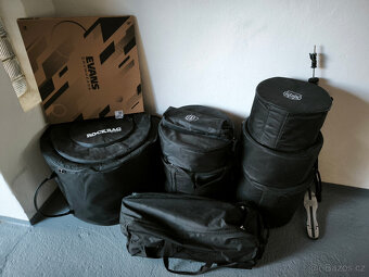 Bicí souprava Mapex Armory, hardware, činely a obaly - 17