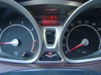 Ford Fiesta 1.4i TITANIUM - 17