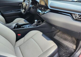 Toyota C-HR 1.8-1.majitelTOP VÝBAVA-HYBRID - 17