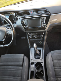 VW Touran III,2.0TDI 110KW,DSG,2017,Webasto,masáže,ACC,tažné - 17