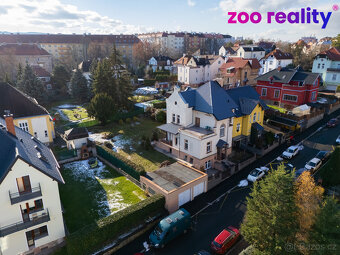 Prodej nadstandardní vily na velmi dobré adrese. - 17