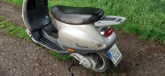 Piaggio Vespa ET2 - 17