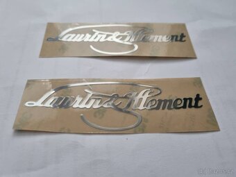 Nápis Laurin & Klement , chrom, zlatý, červený, čierny. - 17