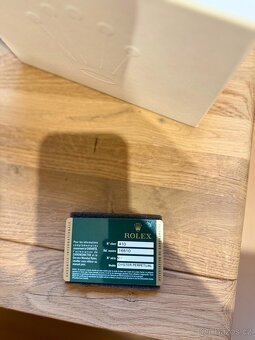 Rolex Submariner 16610LN (2010) – NOS, Full Set - 17