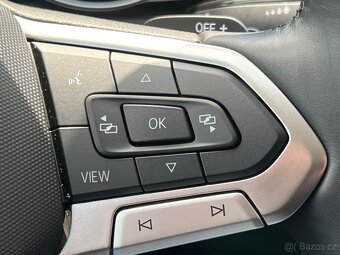 VW Passat 2.0 TSi 140kw 1. majitel ČR - jako nový - 17