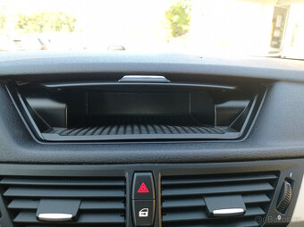 BMW X1 2.0 D sDrive 105kW/1MAJ/Klima - 17