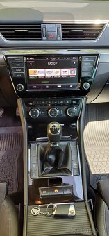 Škoda Superb 3 Combi, 2.0 tdi 110 kw, r.v. 2016,  Původ ČR - 17