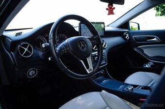 Mercedes-Benz A trieda 180 BlueEFFICIENCY Urban /T - 17