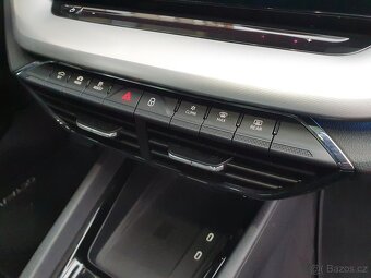 Škoda Octavia 4 iV Sedan 1.4TSI 150kW DSG - záruka Autodraft - 17