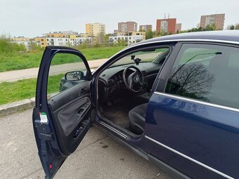 VOLKSWAGEN PASSAT 1,9 TDI 96 KW, r. v. 2002 - 17