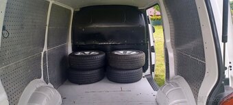 Volkswagen Transporter T5 - 17