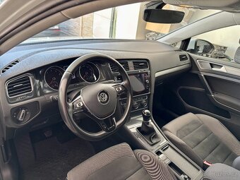 Volkswagen Golf 1.4 TSi 92 kW Highline, nové STK - 17