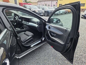Mercedes-Benz Třídy E 220CDI 4-MATIC - 17