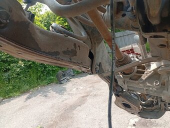 PEUGEOT 4007, CITROEN C-CROSSER ZADNÍ NÁPRAVA S BEZ REZU - 17