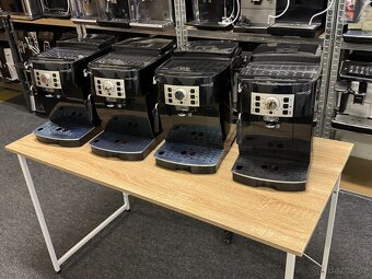 Kávovar DeLonghi MAGNIFICA S - 17