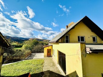 Prodej 1/2 rodinného domu 700 m2, pozemek 36 986 m2 - 17