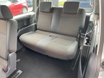 Volkswagen Caddy Maxi 2.0 TDI 7 míst ČR - 17