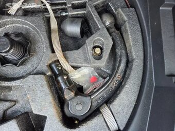 VW CrossTouran 2.0TDI 103kW,tažné,1.maj.serviska - 17