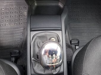 Škoda Fabia Kombi 1,2i 12V 47kW - 17