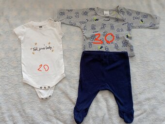 Oblečení 50 74 velikost - 17