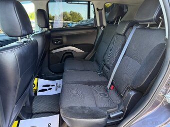 Mitsubishi Outlander XL 2011 - 17