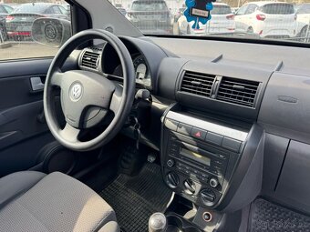 Volkswagen FOX - 17