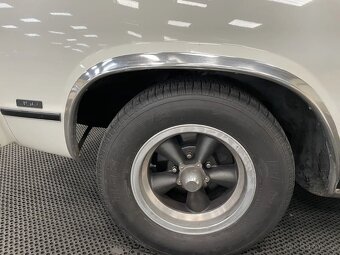 Chevrolet El Camino - 17