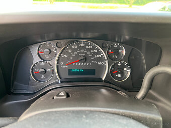 Chevrolet Express 4x4, rok 2013, 5.3 V8, 1.majitel, 8 míst - 17