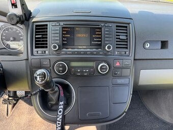 VW MULTIVAN T5 - 17