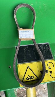 Balikovací lis John deere 854 - 17