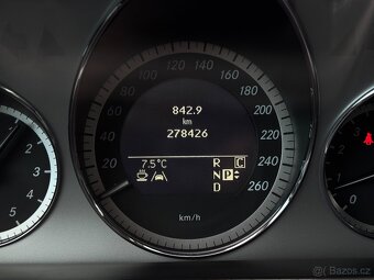 Mercedes Benz E350 CGI 215 kW AMG FULL VÝBAVA Webasto Night - 17