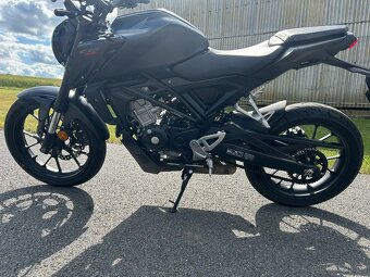 Honda CB125R - 17