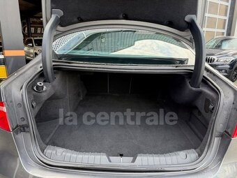 JAGUAR XF II 2.0D 180 R-SPORT Aut 03/2019 - 17