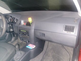 Nabízím Škoda Fabia 1 1.2 40kW, 1. majitel, 9/2005 - 17